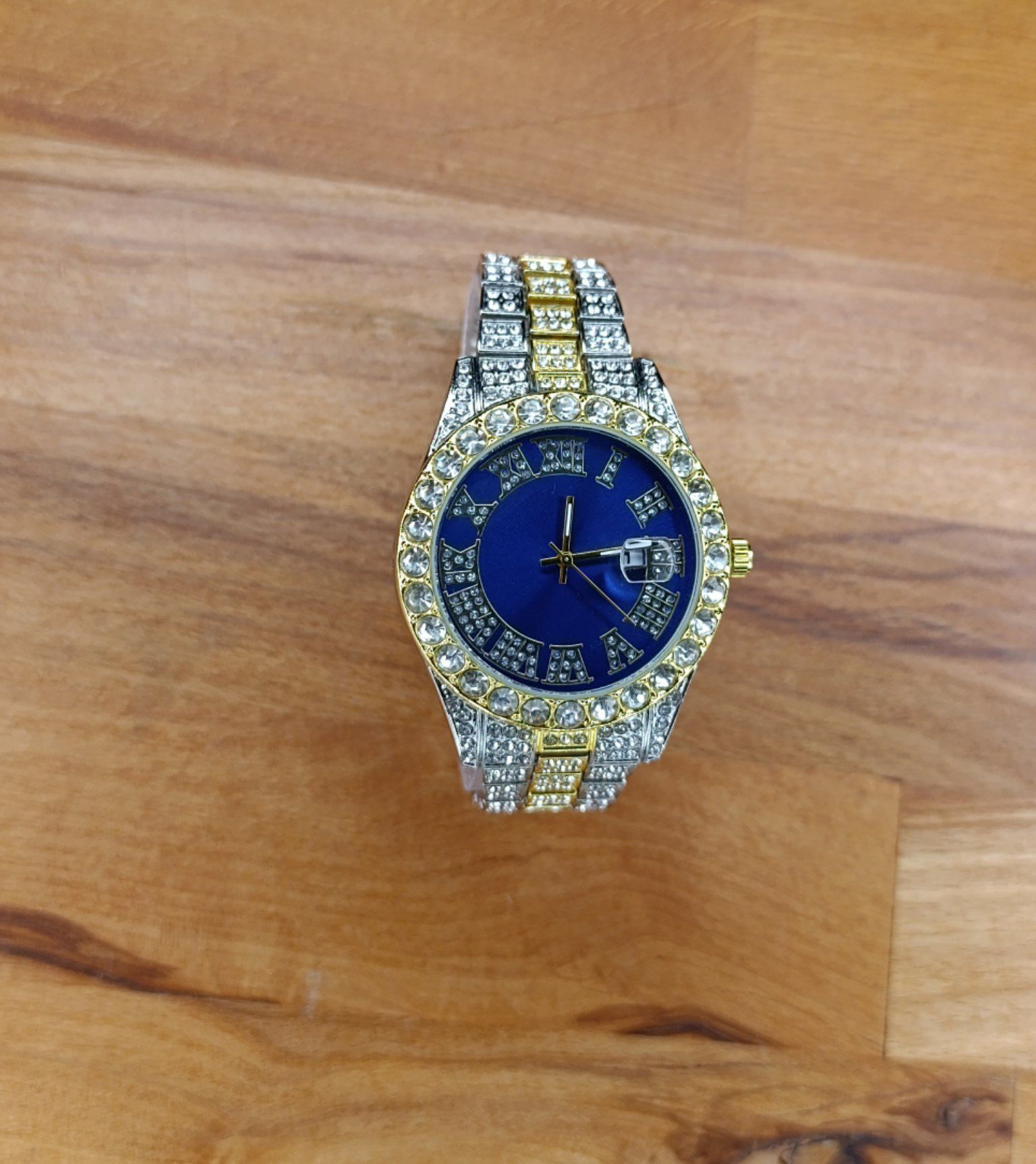 ساعت  مردانه فول نگین ⌚️ ✅برند رولکس  ✅تک  ✅مردانه  ✅قفل کلیپسی  ✅️تقویم دار