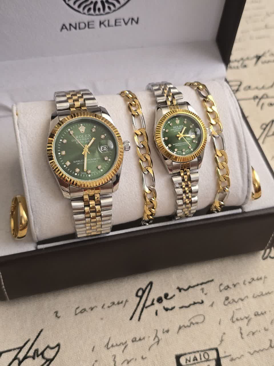 ست ساعت زنانه و مردانه😍⌚️  برند رولکس ساعت ها دارای روزشمار  دو عدد دستبند کارتیر استیل و دو تا انگشتر(سایز 6 تا 10)  به همراه جعبه کادویی