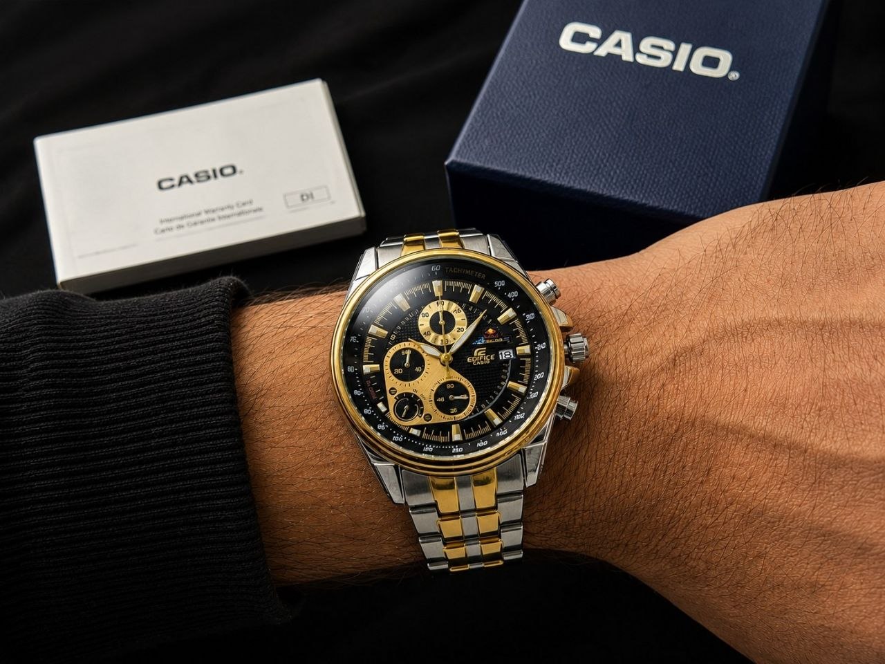 ساعت مچی مردانه ☑️casio   New collection ✨️  Cornograf   ✅ طراحی لوکس و پرفروش کاسیو مردونه   ⌚️ مدل جدید دورنگ طلایی  سیلور با صفحه مشکی ادی فایس  کرنوگراف  دارای روزشمار قفل کلیپسی ضامن دار