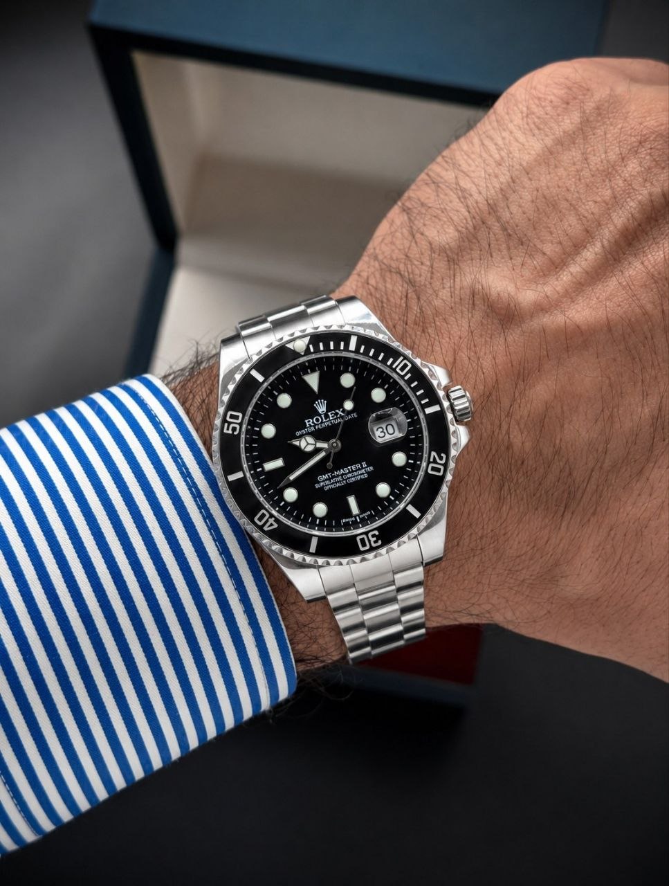 ساعت مچی مردانه ☑️ROLEX   Submariner  اصالت، خریدنی نیست اما پوشیدنی است! 😎  ساب مارینر دارای روز شمار  قفل ضامن دار حرفه ای  بنداستیل  موتور کوارتز PE جاپان (آرام گرد) تاچیمتر شیشه ضدخش با عدسی تاریخ