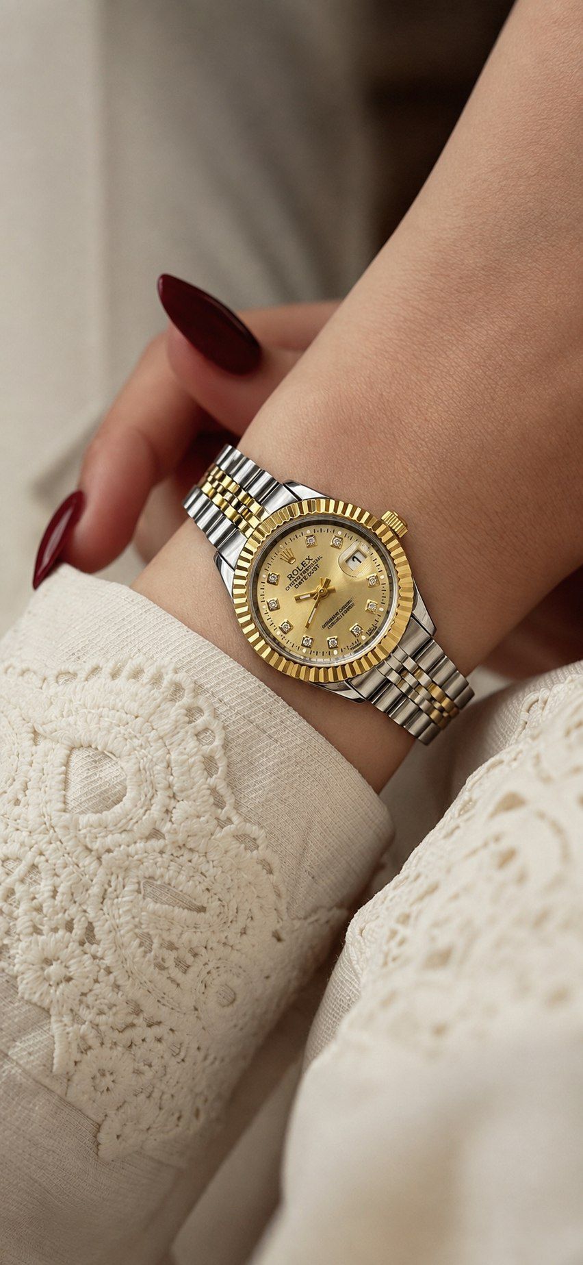 ساعت مچی زنانه ☑️ROLEX   رولکس دیت جاس زنونه  دارای روز شمار  قفل کلیپسی صفحه نگینی  بند اجری تقویم  تلسکوپی