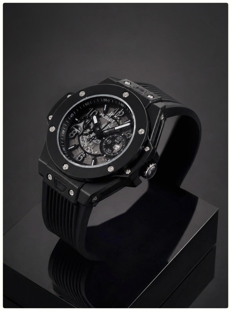 ساعت مچی مردانه New collection Hublot   ساعت هابلوت طرح جدید برای آقایان  موتور شرکتی درجه یک دارای روزشمار بند رابر آنتی آلرژی با طراحی خاص بسیار مقاوم قاب فلزی مات طرح آبرنگی شیشه کریستال ضدخش قاب پشت استیل حک برجسته قفل استیل کلیپسی