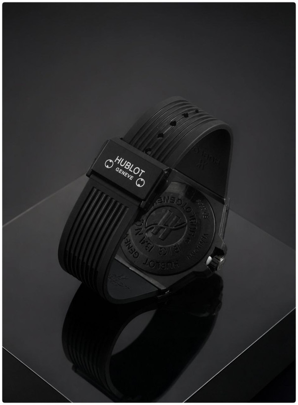 ساعت مچی مردانه New collection Hublot ساعت هابلوت طرح جدید برای آقایان موتور شرکتی درجه یک دارای روزشمار بند رابر آنتی آلرژی با طراحی خاص بسیار مقاوم قاب فلزی مات طرح آبرنگی شیشه کریستال ضدخش قاب پشت استیل حک برجسته قفل استیل کلیپسی